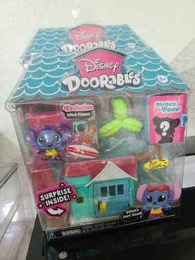 Disney Doorables Stitch Surf Shack Playset - Blue, Pink & Green